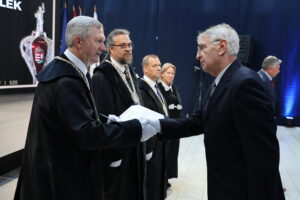 2025_06_05_Aranydiploma atado 13 ora 475